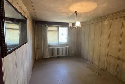 Apartament cu 2 camere decomandat în Valea Oltului