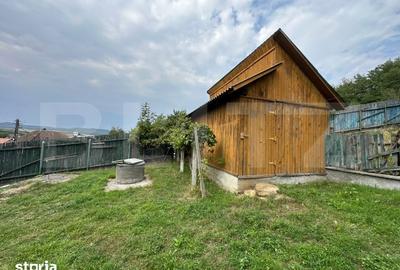 Casă cu 4 camere cu Teren 2686 Mp în Mărișelu