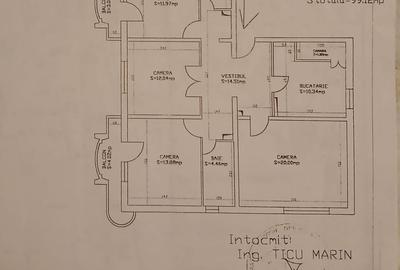 Apartament cu 4 camere decomandat în Tei - 1