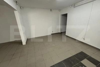 Apartament cu 3 camere în Central - 1