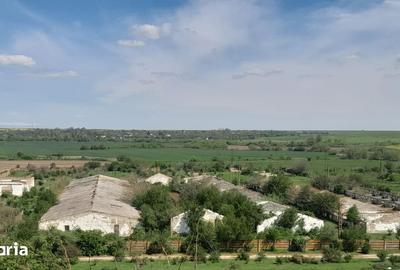 Teren de 84179 mp, în Izvoru - 3
