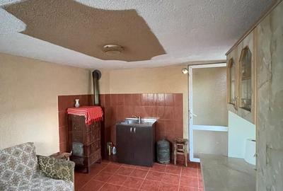 Casă cu 4 camere în Șimian - 6