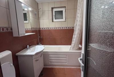 Apartament cu 3 camere semidecomandat în Soarelui - 2