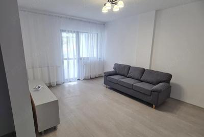 Apartament cu 3 camere decomandat în Exterior Vest