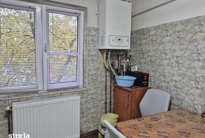 Apartament cu 2 camere decomandat în Rahova