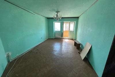 Apartament cu 3 camere decomandat în Gara