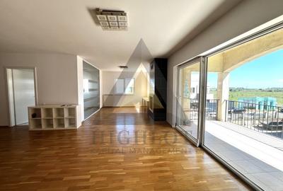 Apartament cu 4 camere decomandat, mobilat în Iancu Nicolae
