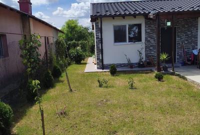 Casă cu 3 camere cu Canalizare în Țegheș - 2
