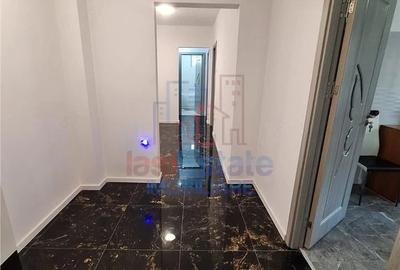 Apartament cu 3 camere decomandat în Filiași