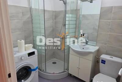 Apartament cu 2 camere semidecomandat în Vatra Luminoasă