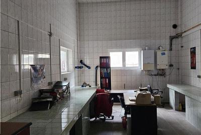Spațiu comercial, de 2,200 mp, în Central - 7