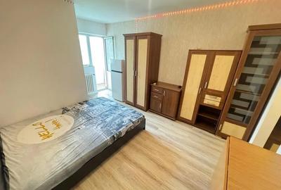 Garsonieră semidecomandată, mobilată în Nicolina