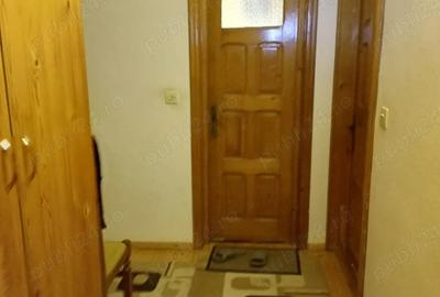 Apartament cu 3 camere decomandat în George Enescu