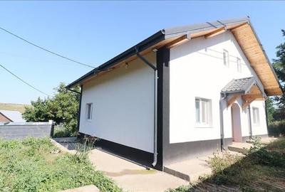 Casă individuală cu 2 camere cu Canalizare în Dorobanț - 8
