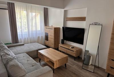 Apartament cu 2 camere semidecomandat, mobilat în Grozăvești