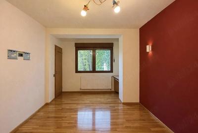 Apartament cu 4 camere decomandat, mobilat în Medicină