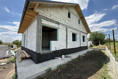 Casă cu 4 camere în Valu lui Traian - 14