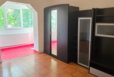 Apartament cu 2 camere decomandat în Progresul - 1