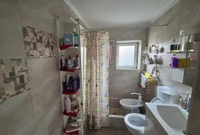 Casă cu 3 camere în Central