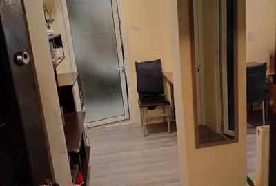 Apartament cu 2 camere decomandat în Astra - 4