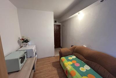 Garsonieră decomandată în Drăgășani
