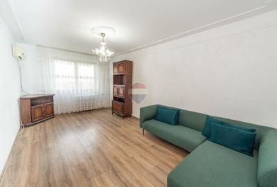 Apartament cu 3 camere decomandat, mobilat în Alexandru Obregia