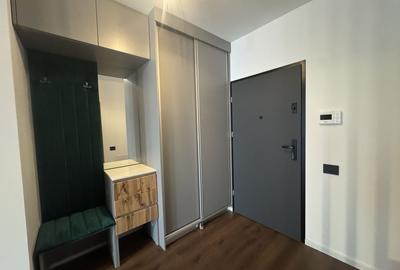 Apartament semidecomandat în Sud