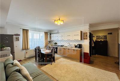 Apartament cu 3 camere decomandat în Turnișor - 2