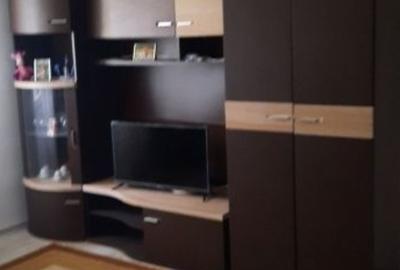 Apartament cu 2 camere semidecomandat, mobilat în Brazda lui Novac