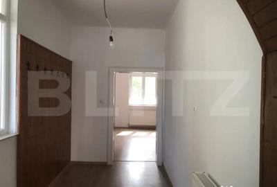 Casă cu 4 camere cu Teren 770 Mp în Titulescu - 7
