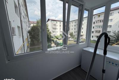 Apartament cu 3 camere în Independenței