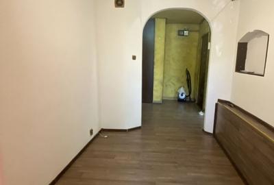 Apartament cu 2 camere decomandat în Trivale - 2