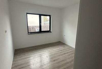 Casă cu 4 camere cu Teren 500 Mp în Dimieni