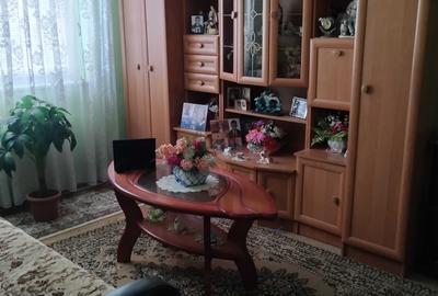 Apartament cu 3 camere semidecomandat în Central - 3