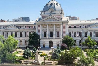 Apartament cu 2 camere semidecomandat în Universitate