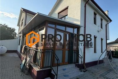 Casă cu 4 camere decomandat în Ceardac