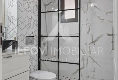 Casă cu 8 camere cu Canalizare în Central