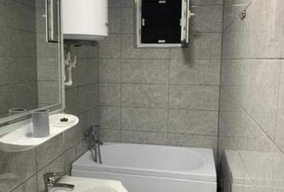 Apartament cu 3 camere decomandat, mobilat în Central