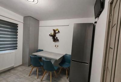 Apartament cu 3 camere decomandat în 1 Decembrie - 8