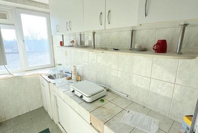 Spațiu comercial, de 300 mp, în Central - 7
