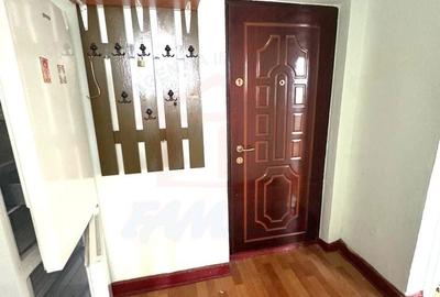 Apartament cu 2 camere decomandat în Micro 20 - 5