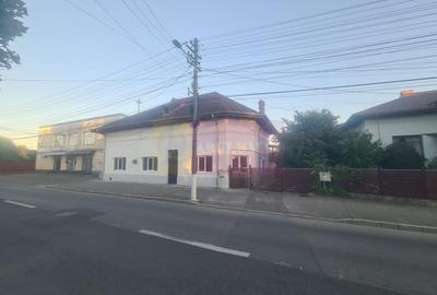 Casă individuală cu 4 camere cu Canalizare în Central - 22