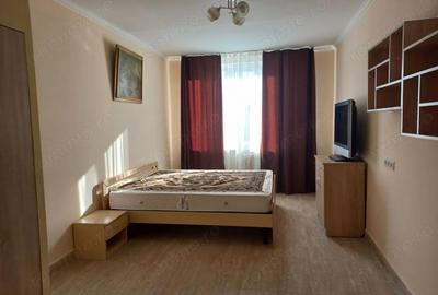 Apartament cu 2 camere decomandat în 13 Septembrie