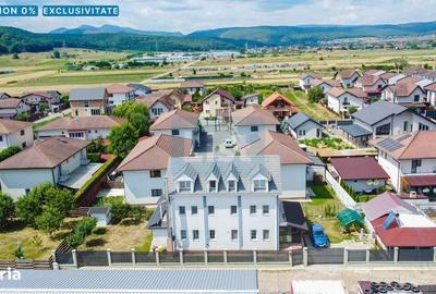 Casă cu 4 camere decomandat în Gilău
