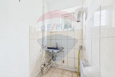 Garsonieră decomandată în Central - 10