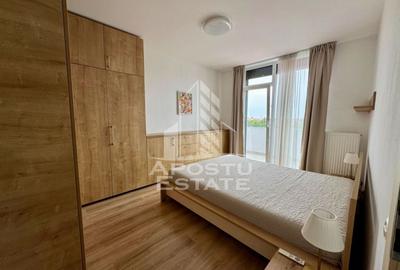 Apartament cu 3 camere semidecomandat, mobilat în Circumvalațiunii - 11