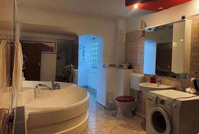 Casă cu 4 camere în Central - 4