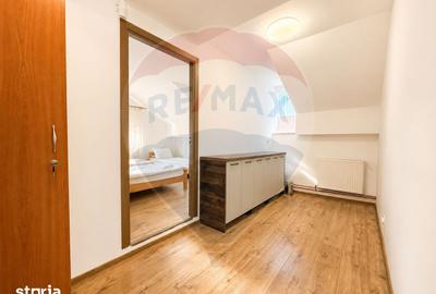 Casă cu 9 camere cu Teren 472 Mp în CFR - 9