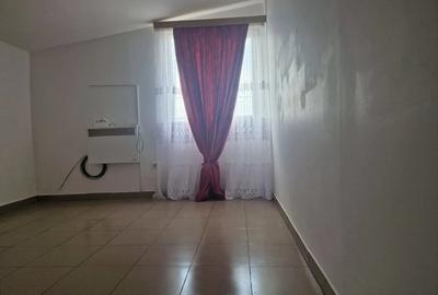 Casă cu 3 camere în Cumpăna