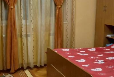 Casă cu 7 camere cu Teren 400 Mp în Central - 7